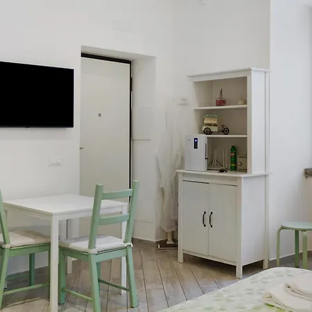 Domus Mediterranea *